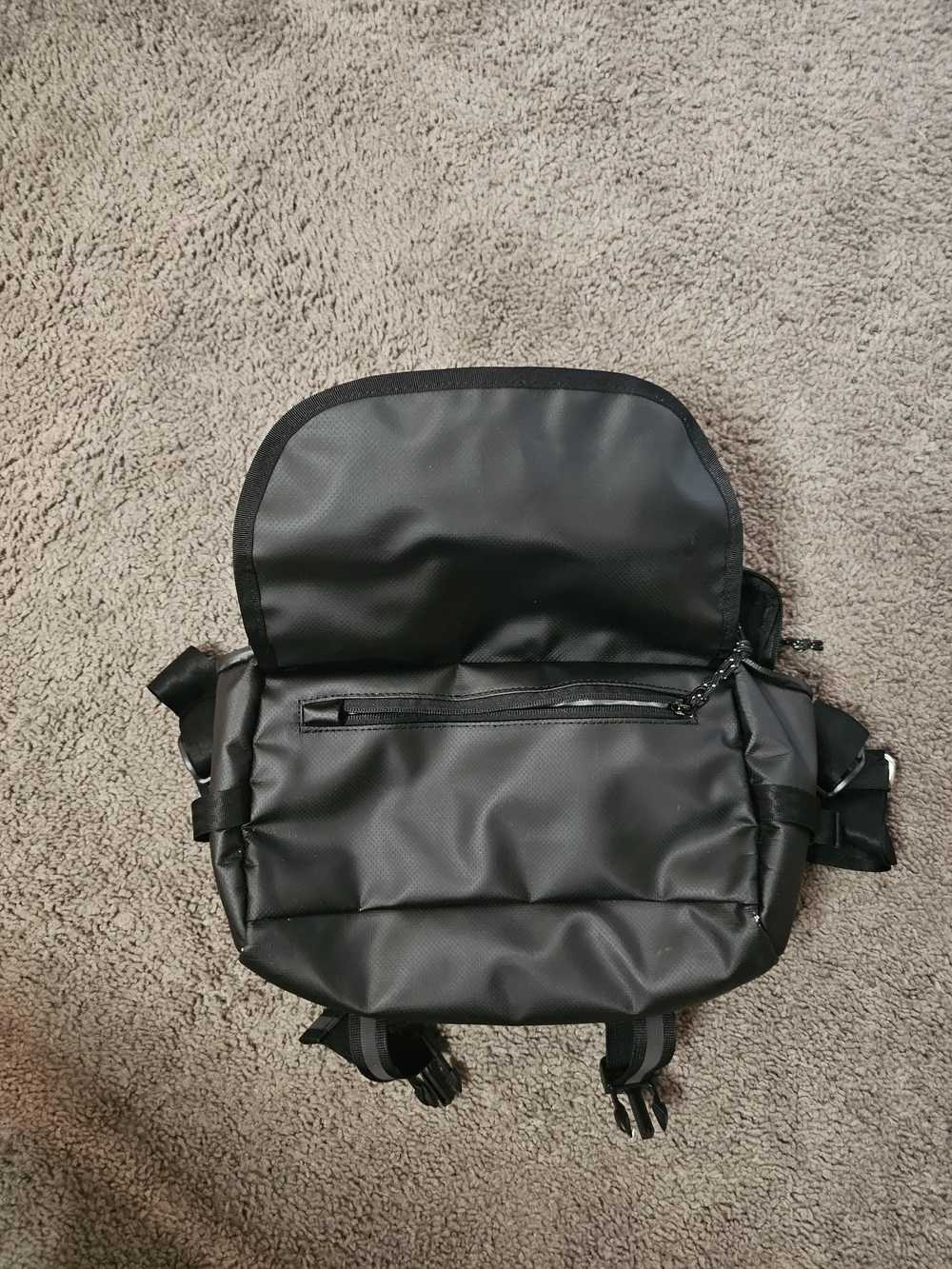 Chrome Messenger Bag – Black – Great Condition 8/10